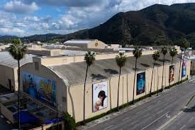 temp_image_1763709918.903164 David Ellison: The Visionary Architect of Modern Entertainment