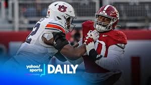 temp_image_1764451775.154444 The Ultimate Showdown: Oregon Ducks vs. Washington Huskies Rivalry Game Preview!