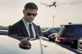 temp_image_1770829966.539179 Chris Hemsworth in 'Crime 101': A Stylish Heist Thriller Falls Short