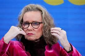 temp_image_1770913738.981036 Sanofi CEO Paul Hudson: Vision, Strategy, and Future Outlook