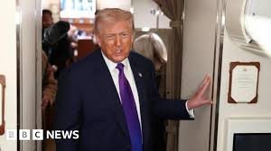 temp_image_1771556911.261383 Obama, Trump, and the UFO Buzz: A Deep Dive into the Alien Debate