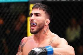 temp_image_1771714825.063375 Yadier Del Valle: From Hotel Laundry to UFC Glory in Houston