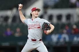 temp_image_1772005698.210742 Arkansas Baseball vs. Arkansas State: A Red-Hot Midweek Clash