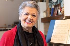 temp_image_1772152108.693984 Isabelle Brouillette: Actualités et Nouvelles du Monde du Divertissement