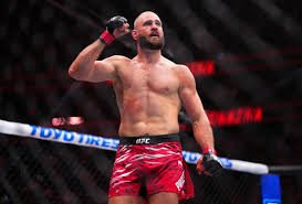 temp_image_1772254036.661385 Alex Pereira: Moving to Heavyweight & UFC 327 Title Fight Set!