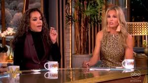 temp_image_1772709913.632982 Elisabeth Hasselbeck: From 'Survivor' to Talk Show Host - A Comprehensive Look