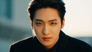 temp_image_1773702648.171102 V (BTS) Shatters TikTok Records: 3.5 Million Followers Before First Post!