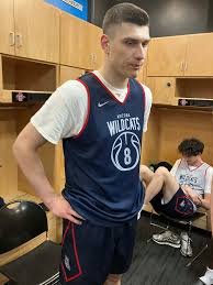 temp_image_1774236904.673028 Ivan Kharchenkov: The Arizona Basketball X-Factor