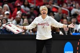temp_image_1774389414.34899 Kristy Curry: Pioneering Strength Coach and Her Impact on Athletic Performance