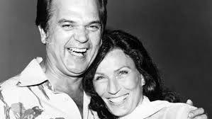 temp_image_1774758645.389693 Loretta Lynn: A Coal Miner's Daughter Who Became a Country Music Legend