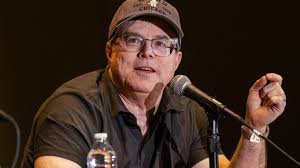 temp_image_1774959264.581327 Andy Weir Apologizes for Critical Remarks About Star Trek and Alex Kurtzman