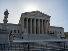 temp_image_1775057477.710097 Clarence Thomas: A Controversial Legacy and Current Scrutiny