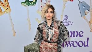 temp_image_1775288888.458525 Bianca Censori: The Architect's Wife Sparking Global Conversation