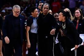 temp_image_1775416455.141316 Pat Summitt: The Legacy and Impact of a Coaching Legend