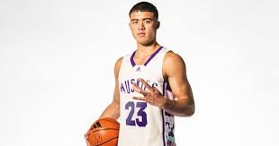 temp_image_1776120388.31166 JJ Mandaquit Commits to Arizona: A Rising Star Joins Tommy Lloyd