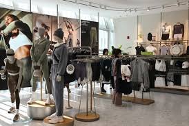 temp_image_1776185367.983916 Lululemon Athletica: A Revolution in Athleisure and Beyond