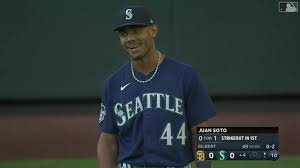 temp_image_1776314251.417331 Ty France & Padres' Outfielders: Merrill's Spectacular Home Run Robbery vs. Mariners