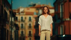temp_image_1776401114.927743 Amber Heard: A New Chapter in Madrid - Motherhood, Theater, and a Life Reclaimed