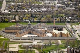 temp_image_1776471171.091109 Agent Double: Un Traficant de Drogue Démasqué par un Policier Infiltré