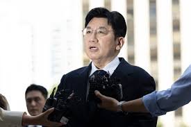 temp_image_1776755955.176665 K-Pop Shock: HYBE Chairman Bang Si-Hyuk Facing Arrest Over $100 Million Fraud Allegations