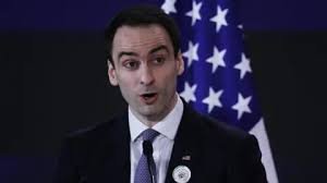 temp_image_1777030532.202733 Artificial Intelligence Security: The White House Battles 'AI Distillation' and Tech Espionage