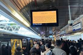 temp_image_1777403030.961237 Vancouver SkyTrain Service Disruption: Morning Commute Delays Downtown