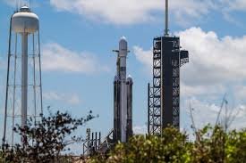temp_image_1777500945.529578 SpaceX Falcon Heavy Rocket Launch: Revolutionizing Global Connectivity with ViaSat-3 F3