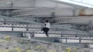 temp_image_1777861339.558534 Dramatic Bay Bridge Incident: San Francisco Police Release Footage of High-Stakes Arrest
