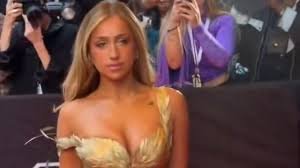 temp_image_1777943067.911887 Tate McRae Steals the Spotlight at the 2026 Met Gala: A Golden Goddess Moment