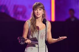 temp_image_1778230491.753667 Maren Flagg vs Taylor Swift: The Legal Battle Over 'The Life of a Showgirl'