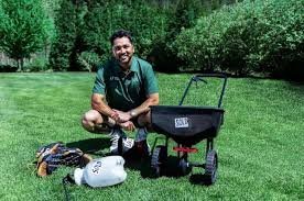 temp_image_1778870427.752123 Jason Day’s Surprise Yard Sale: How to Get PGA Tour-Level Lawn Care at Home