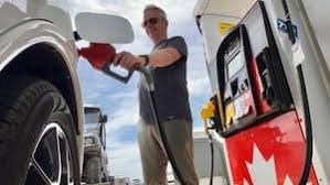 temp_image_1779016804.665789 The Golden Hour: Why You Should Never Fill Up Your Gas Tank Before 6 PM in Canada