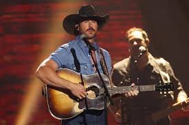 temp_image_1779069771.183891 Riley Green: A Smoldering Performance and Chart Success at the 2026 ACM Awards