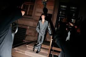 temp_image_1779099754.120134 The Eternal Allure of Gucci: Redefining Modern Luxury in 2024