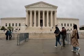 temp_image_1779190552.32648 US Politics: The Battle Over Voting Rights and the Rise of Extreme Polarization