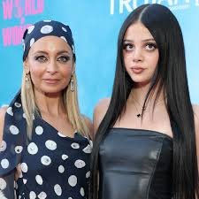 temp_image_1779259718.040367 Nicole Richie: The Evolution of a Fashion Icon and Business Mogul