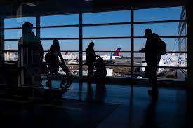 temp_image_1779799773.618181 Beyond the K-Shape: Welcome to the 'Premium Economy' Era of the US Economy
