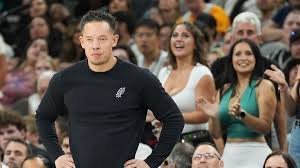 temp_image_1779866639.546531 More Than Just Basketball: The Viral Spurs Fans Behind the Bench Stealing the Spotlight