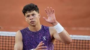 temp_image_1779983057.46676 Ben Shelton vs. Raphael Collignon: French Open Round 2 Analysis and Predictions