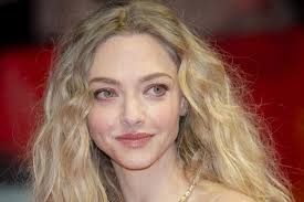 temp_image_1781562518.246254 Amanda Seyfried: From Teen Icon to Hollywood's Versatility Powerhouse