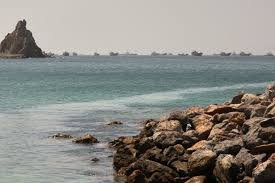temp_image_1783426641.167138 Crisis in the Strait of Hormuz: Tanker Attack Ignites New Tensions Between US and Iran