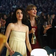 temp_image_1783495933.981883 Was Margaret Qualley at Taylor Swift's Wedding? The Truth Behind the Rumors