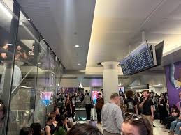 temp_image_1784206855.828637 Heatwave Havoc: GO Transit Faces Major Delays and Cancellations Across Toronto