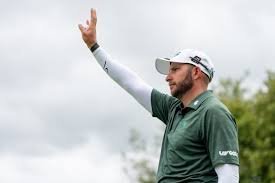 temp_image_1784990209.17387 LIV Golf UK: Lucas Herbert Surges Ahead as DeChambeau and Hatton Chase the Lead