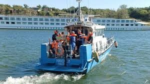 temp_image_1785464309.872657 Viking Ullur Rescue: Luxury River Cruise Ship Runs Aground on the Danube