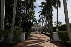 temp_image_1785687713.875784 Jeff Bezos and the Billionaire Bunker: Inside Miami's Most Exclusive Enclave