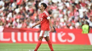temp_image_1786043005.904856 Benfica vs Hearts: Predicted Lineup and Key Analysis for the Europa League Clash