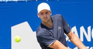 temp_image_1786134157.051101 Hubert Hurkacz Powers Through ATP 1000 Montreal: Victory Over Botic van de Zandschulp