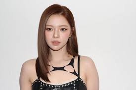 temp_image_1786342565.126694 TWICE's Jeongyeon Embarks on a New Journey: Leaving JYP Entertainment for VARO