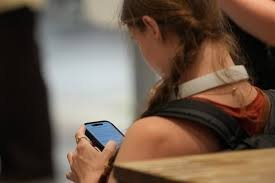 temp_image_1786892211.133492 The Battle for Online Safety: How Politics is Shaping Social Media Age Verification